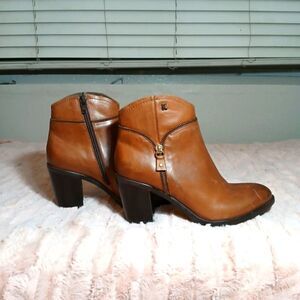 Vero Cuoio Brown Heeled Boots with Leather Finish
